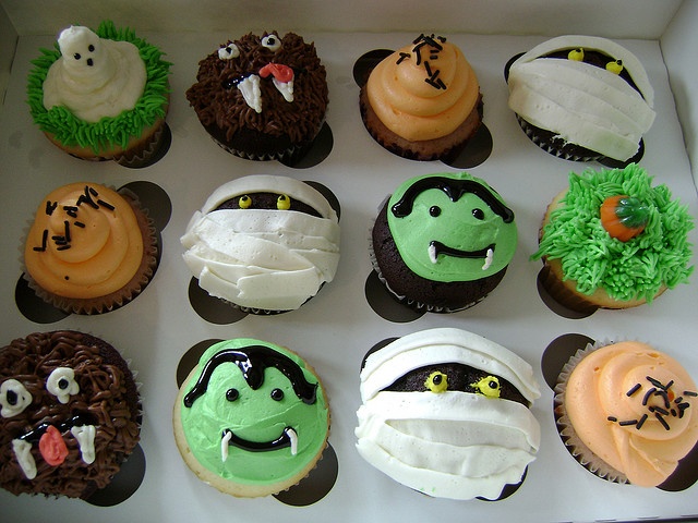 Halloween Cupcake Decorating Ideas