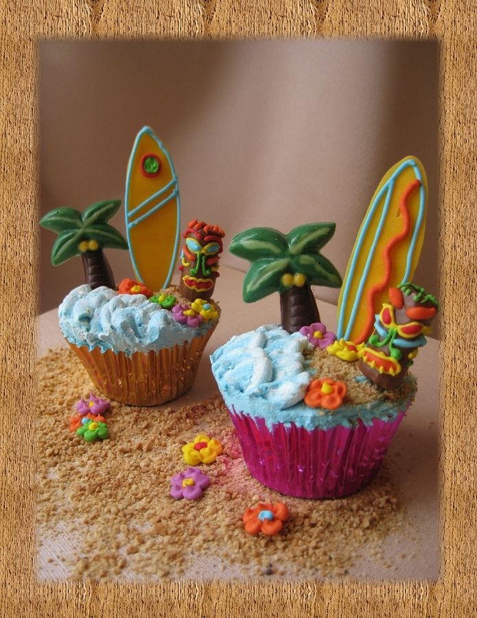 Hawaiian Luau Cupcakes