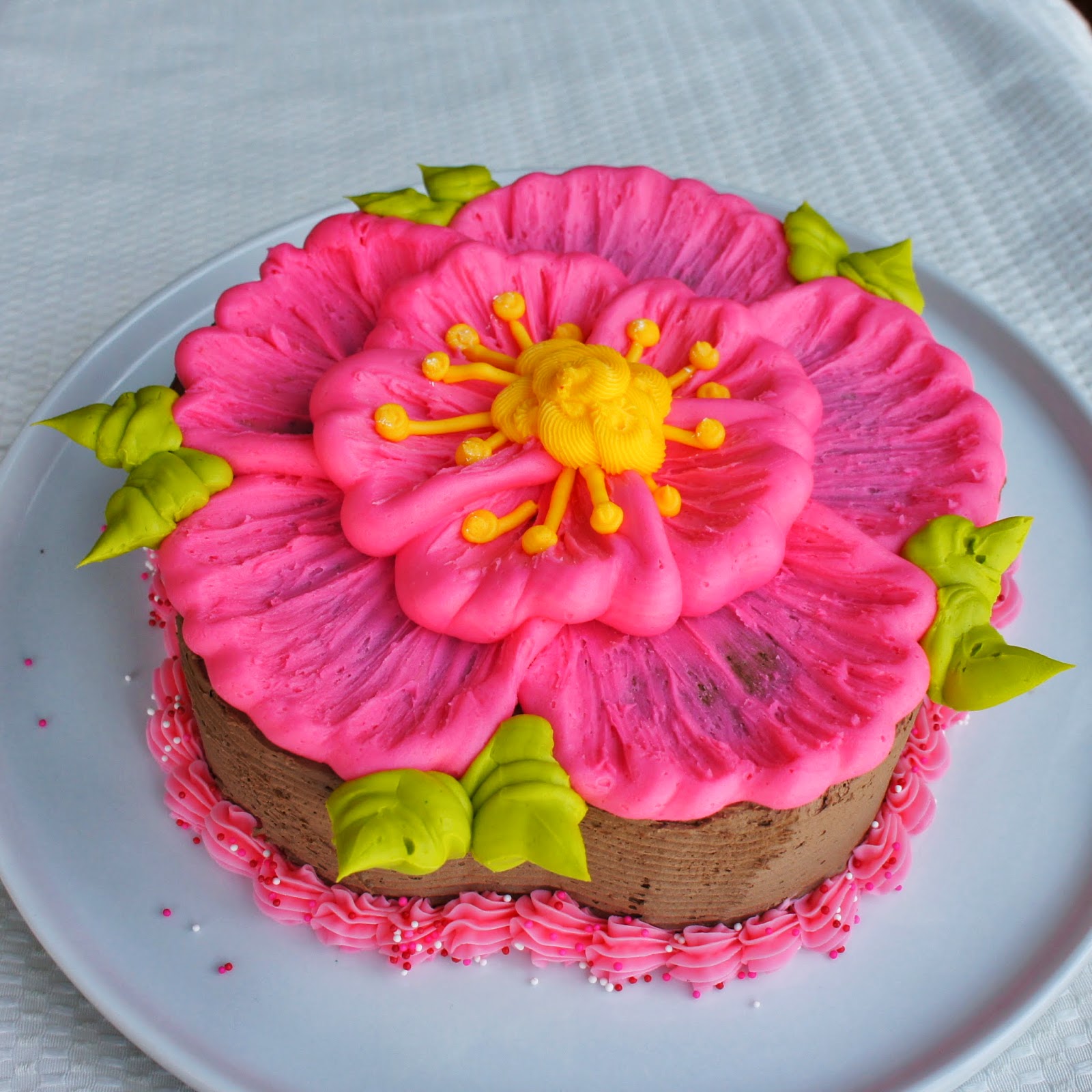 6 Photos of Buttercream Cakes With Butterflies