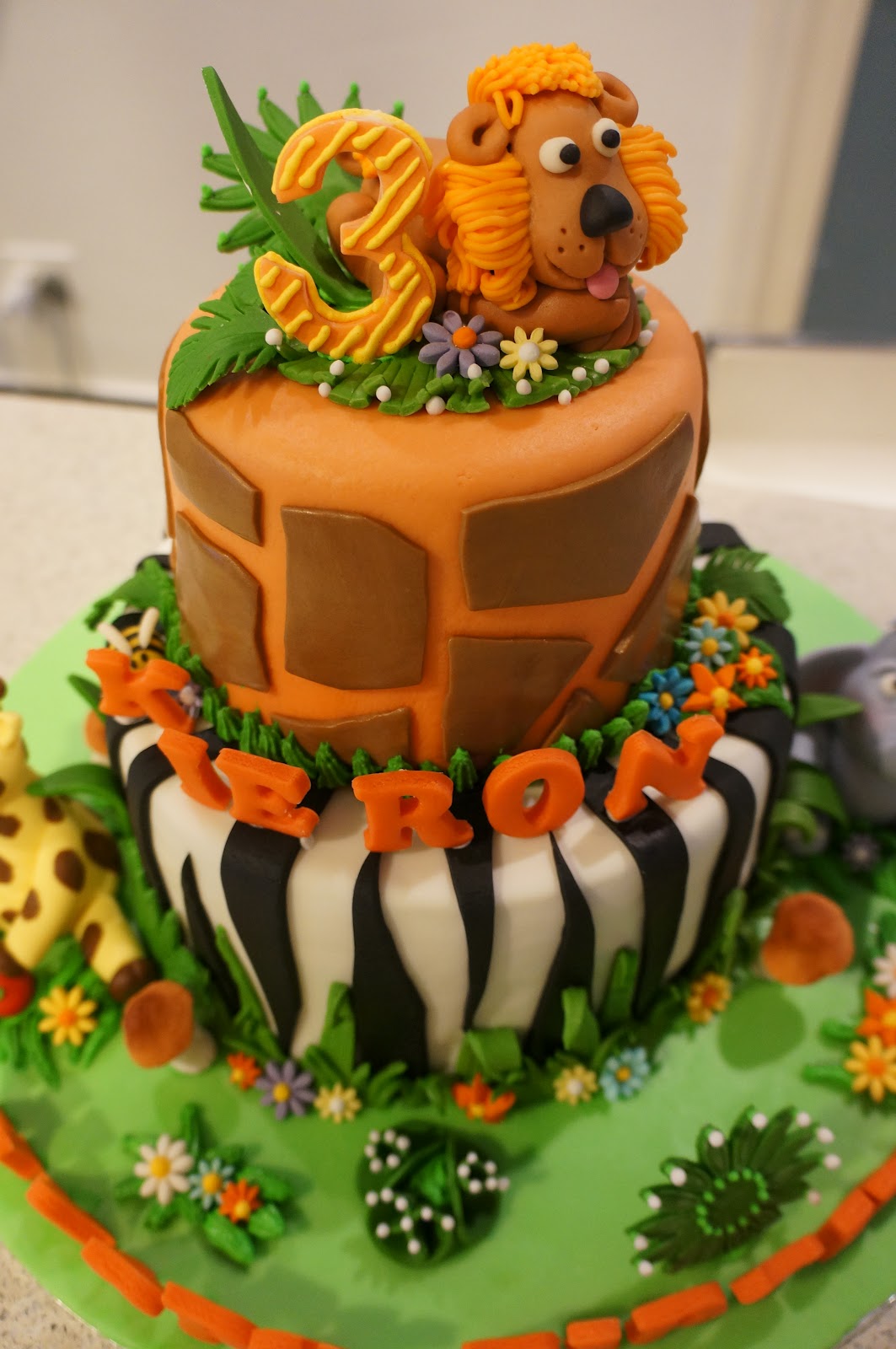 Jungle Animals Cake