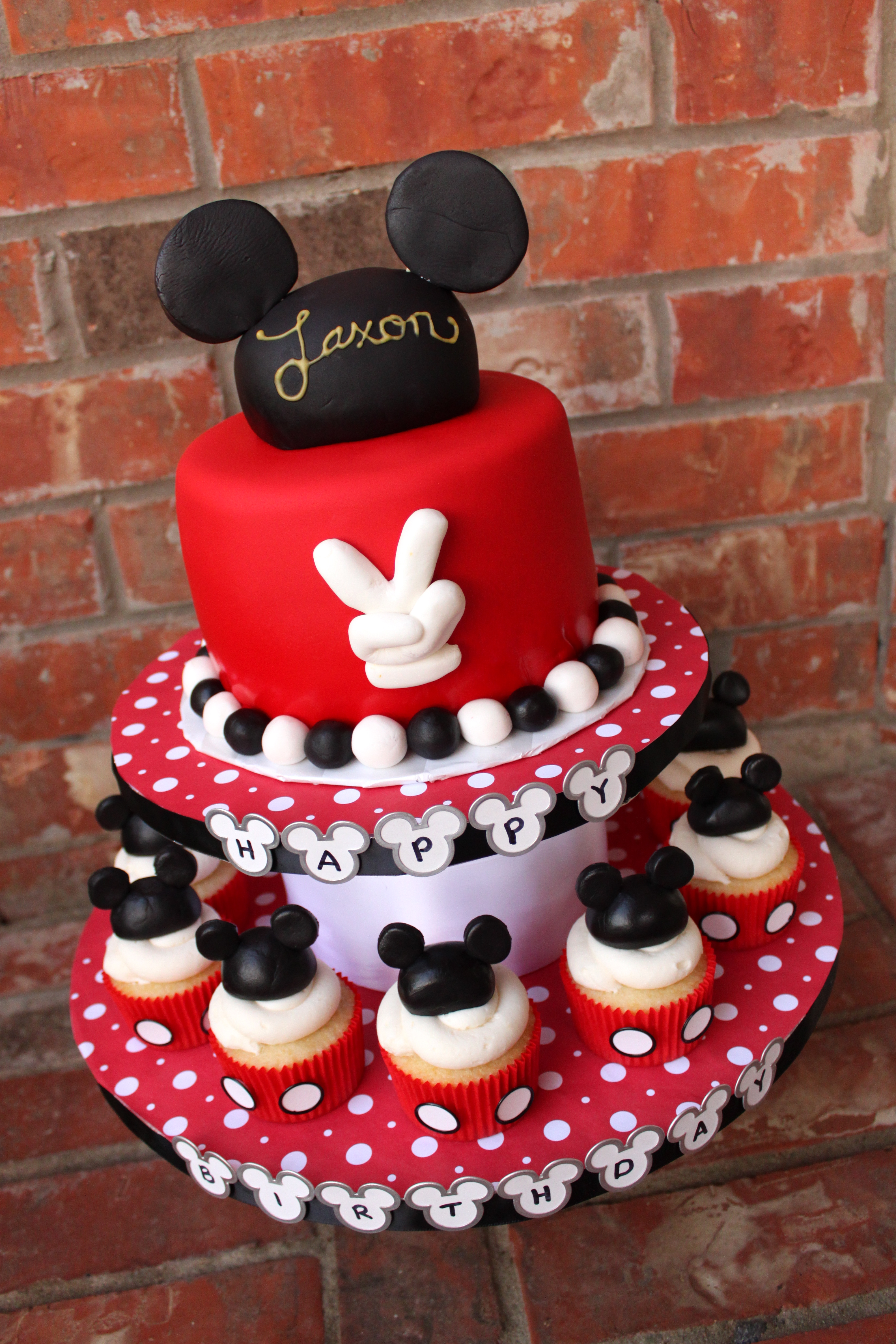 Mickey Mouse Cupcake Cake