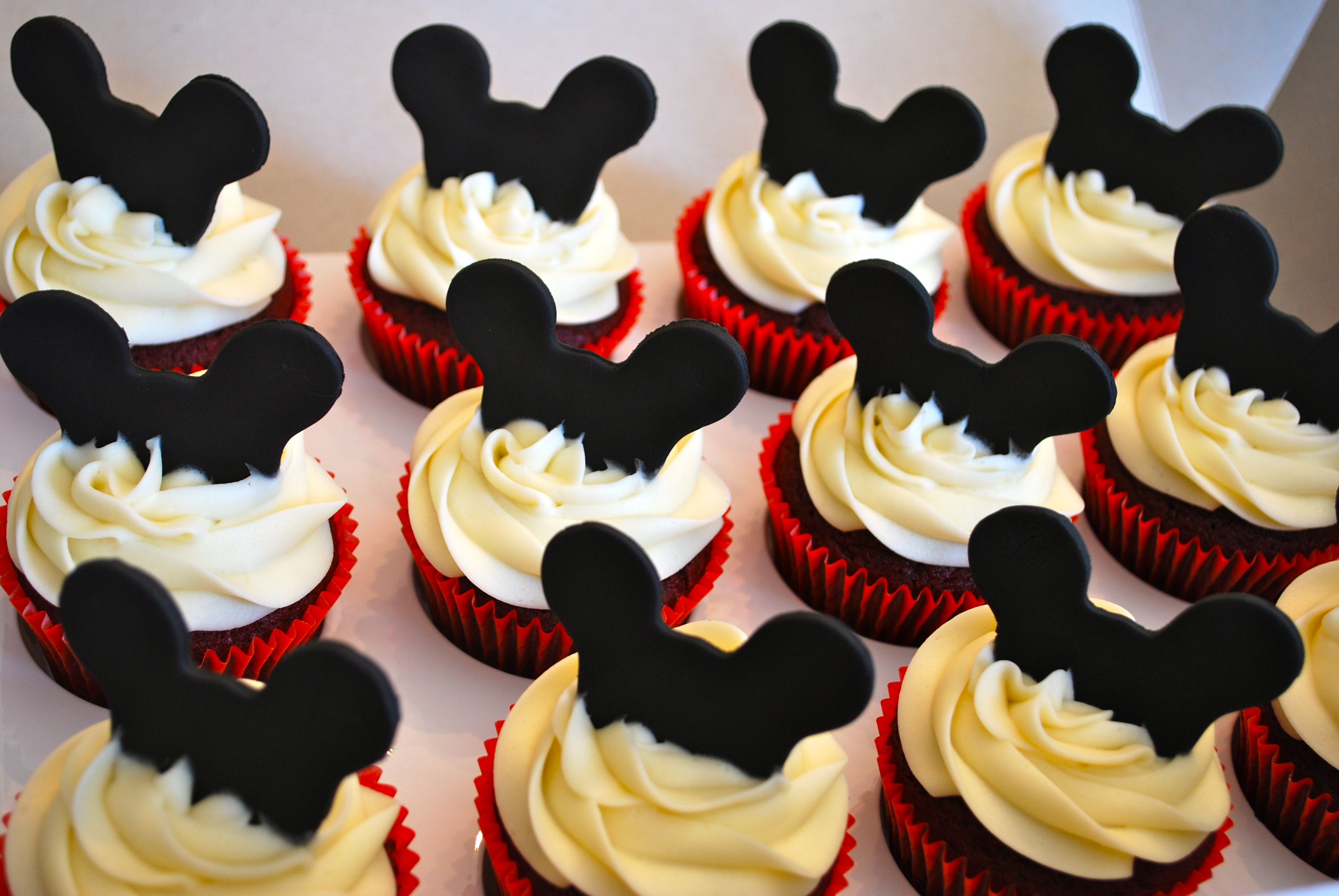 Mickey Mouse Cupcakes Mickey Mouse Cupcakes