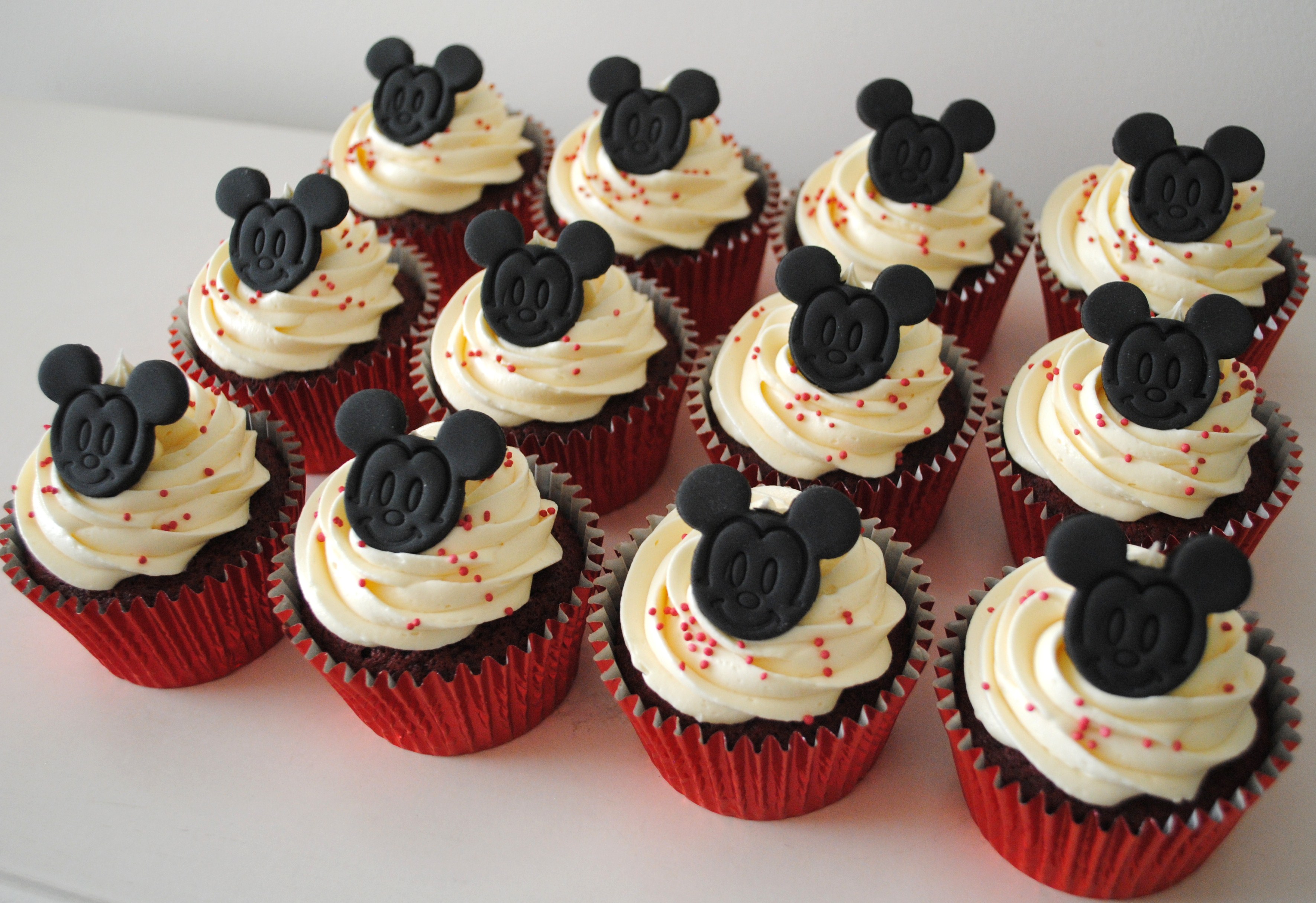 Mickey Mouse Cupcakes Mickey Mouse Cupcakes