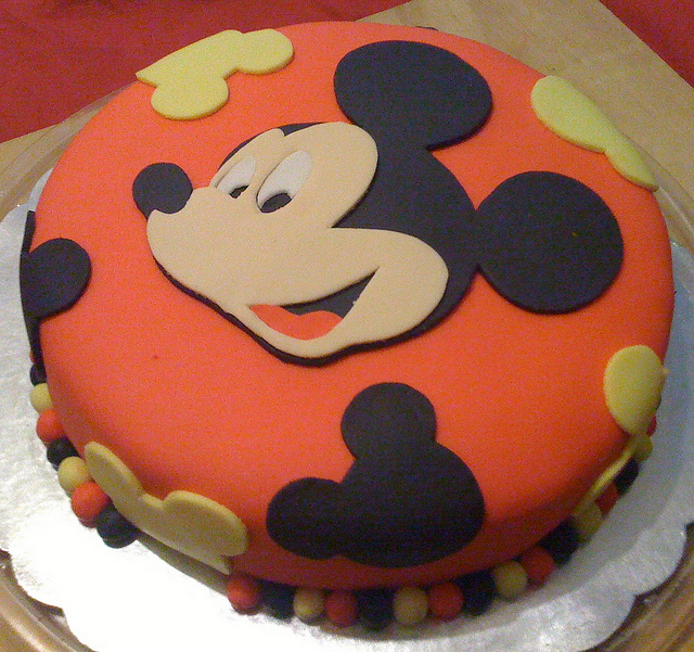 Mickey Mouse Fondant Cake