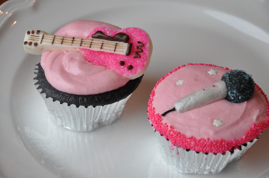 Microphone Rock Star Cupcakes
