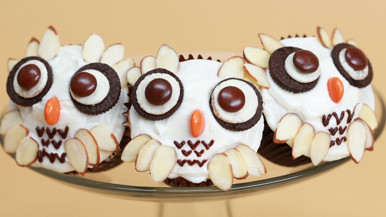 NERDY NUMMIES Harry Potter Owl Cupcakes