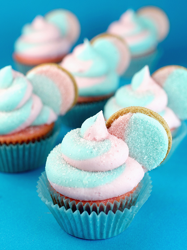 Oreo Cotton Candy Cupcakes