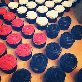 Red and Black Wedding Cake with Cupcakes