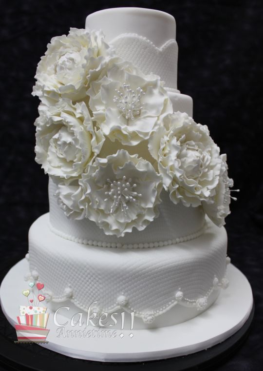 Roses and Peonies Wedding Cake