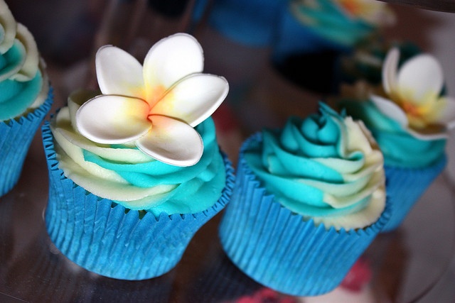 Tropical Wedding Cupcakes