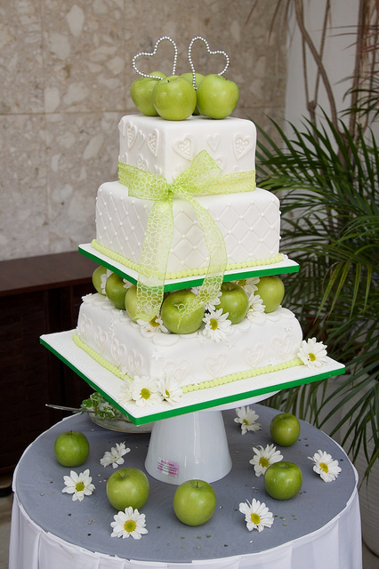 Wedding Cake with Green Apple's