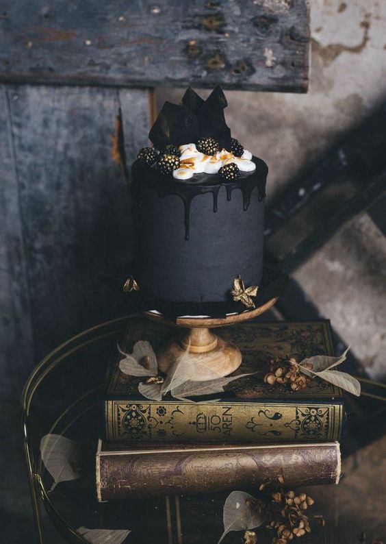 Wedding Cakes with Black Wedding Cakes with Black
