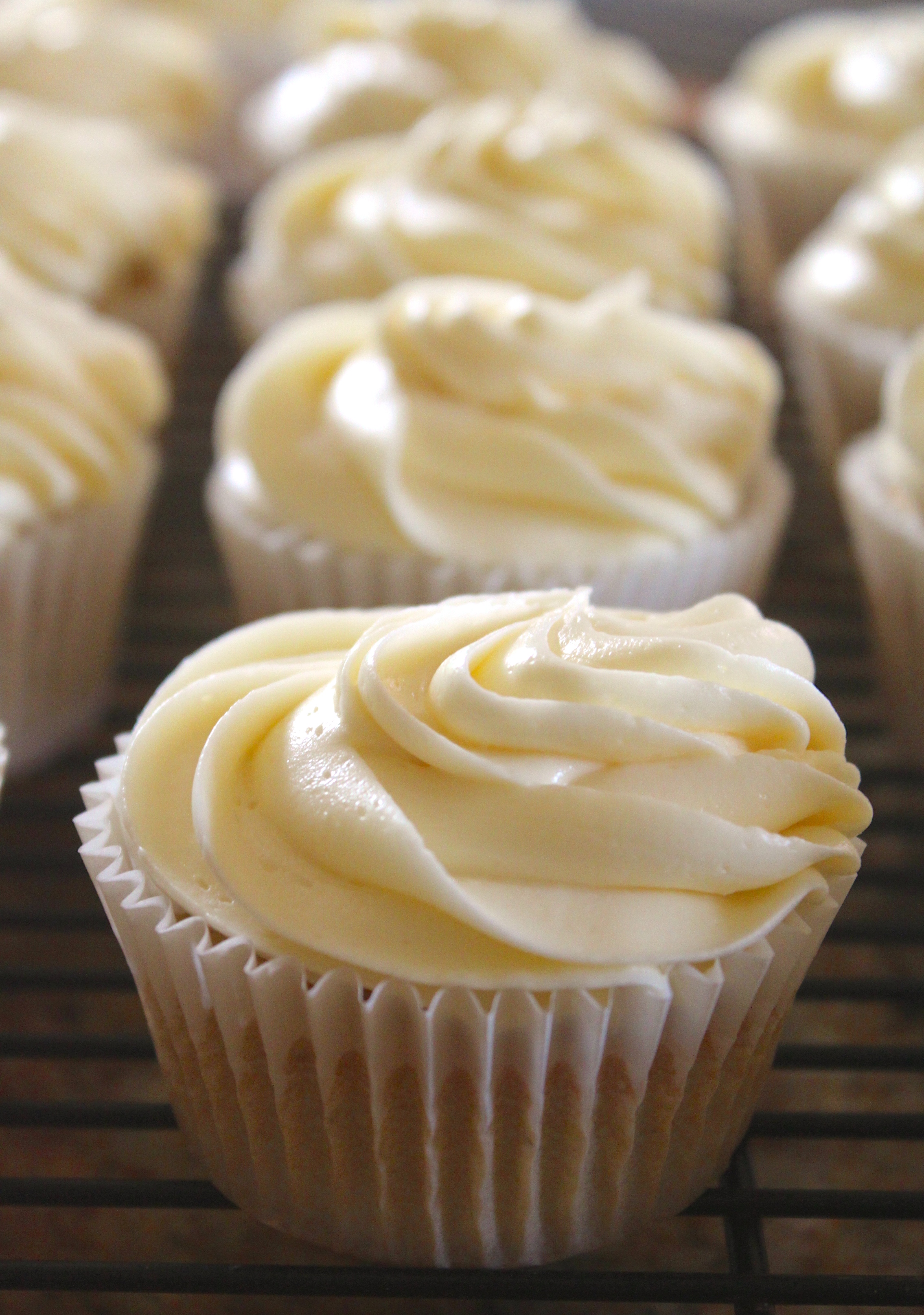 White Cupcakes with Buttercream Icing