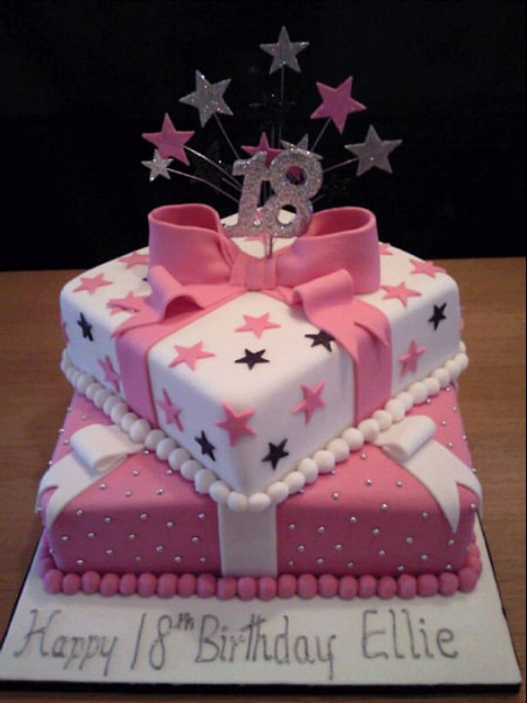 10 Photos of 18th Birthday Cupcake Cakes For Girls