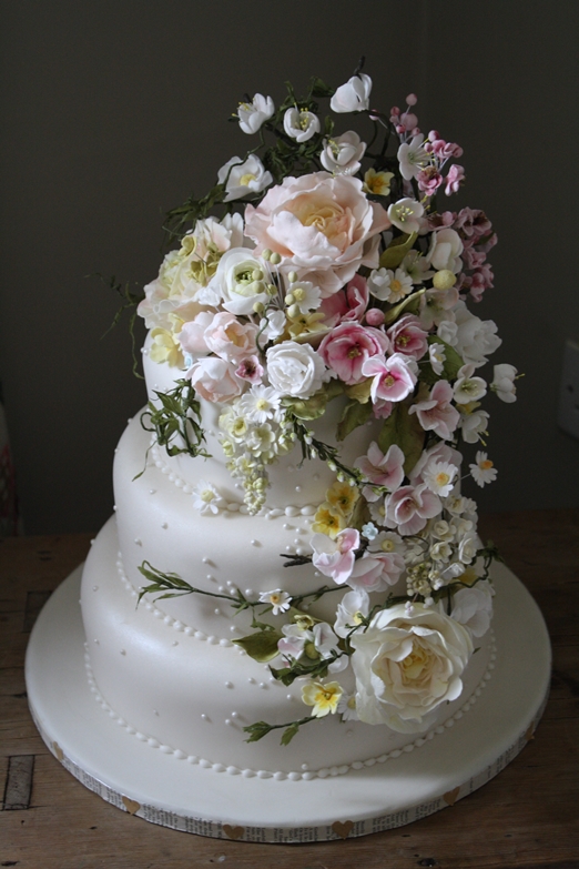 Amy Swann Cakes and Sugar Flowers Wedding
