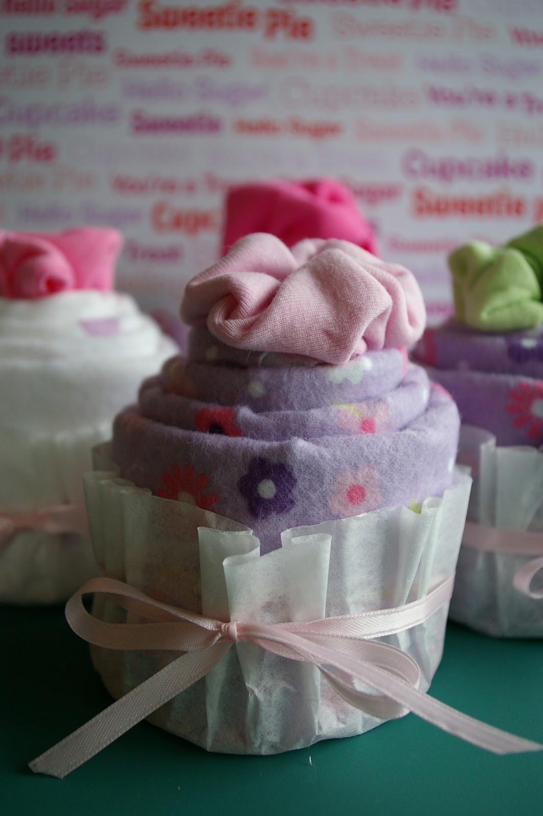 Baby Shower Onesie Cupcake Tutorial