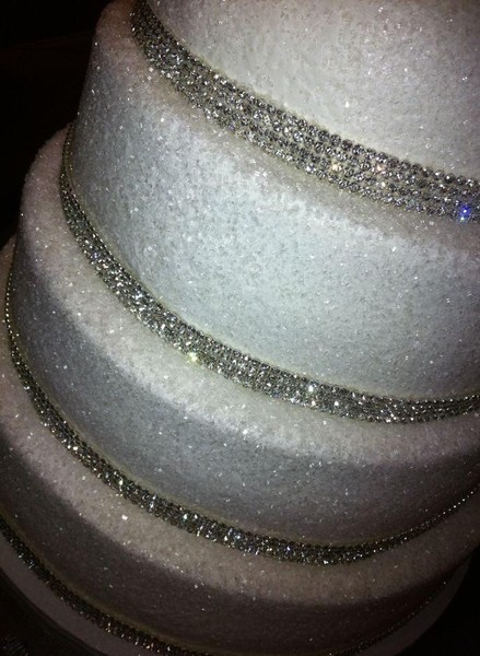 Beautiful Sparkling Wedding Cake Beautiful Sparkling Wedding Cake