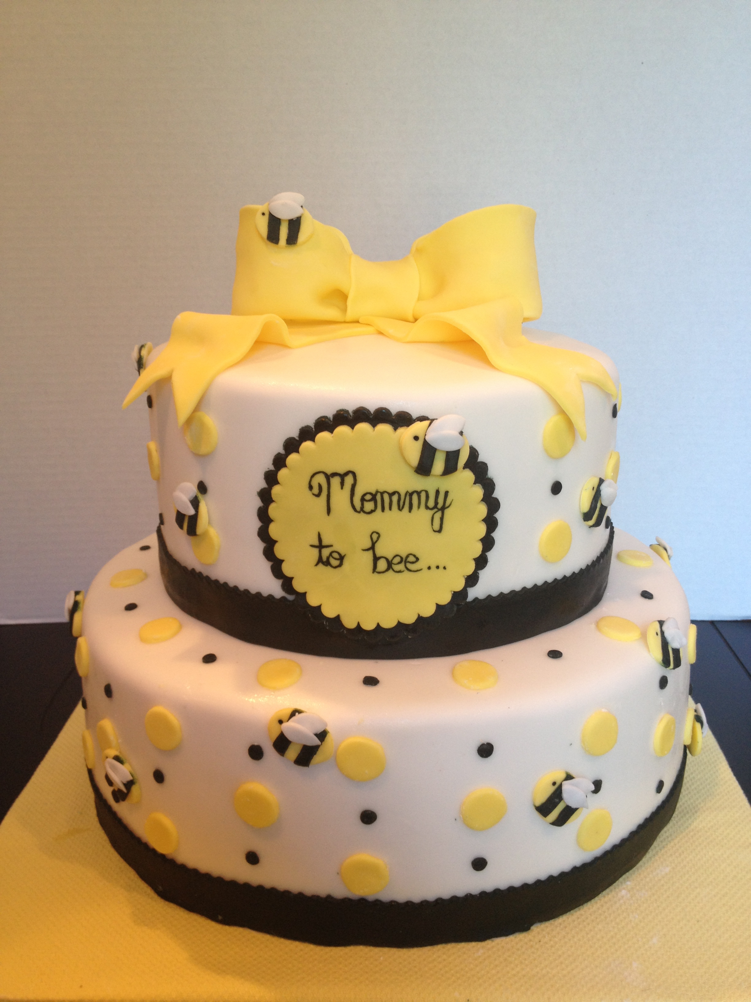 Bee Baby Shower Cake