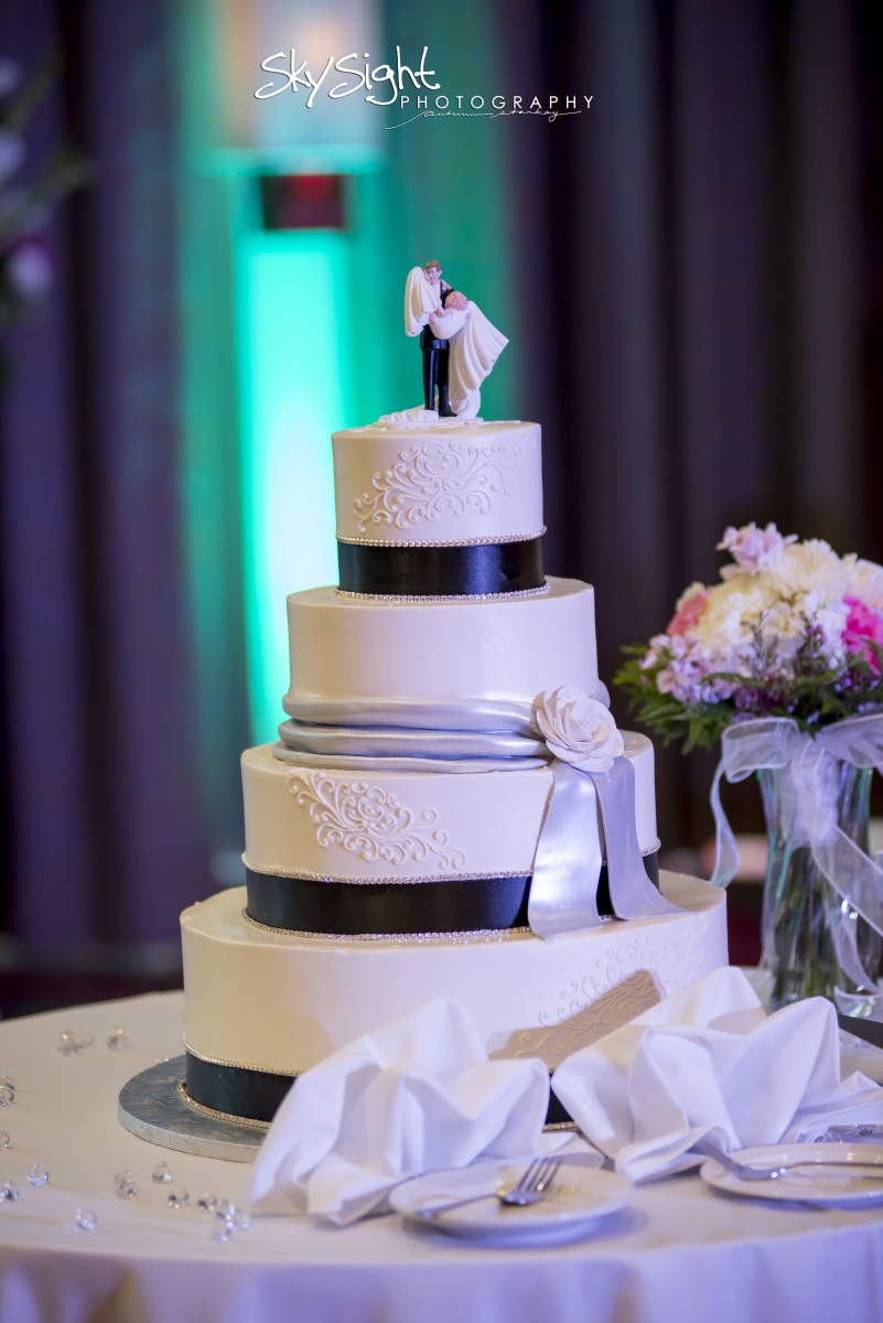 Bethel Bakery Wedding Cake