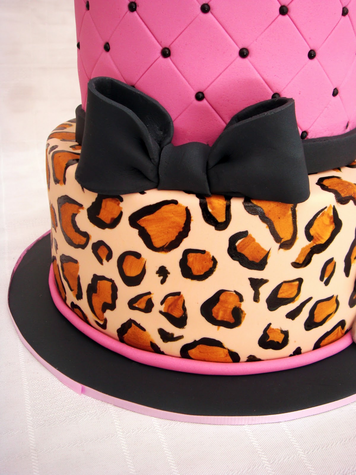 Black and Pink Leopard Print Cake