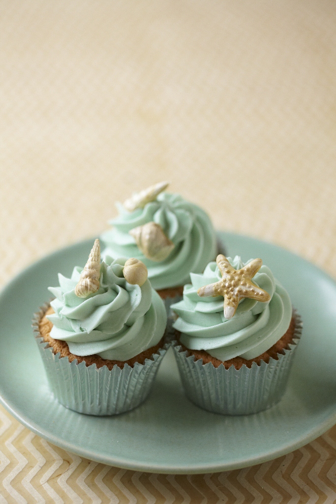 Cute Beach Theme Cupcakes