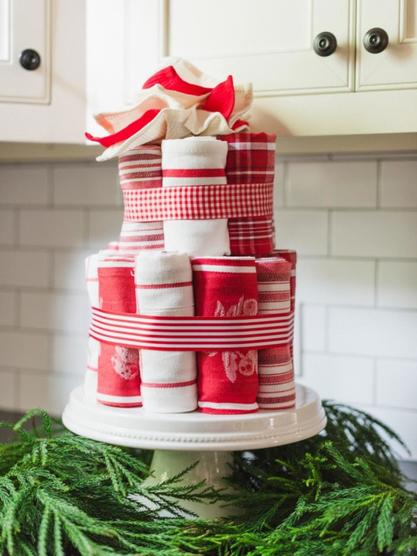 Dish Towel Cake Stand