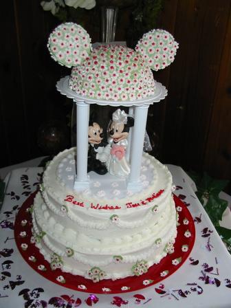 Disney Mickey and Minnie Wedding Cake