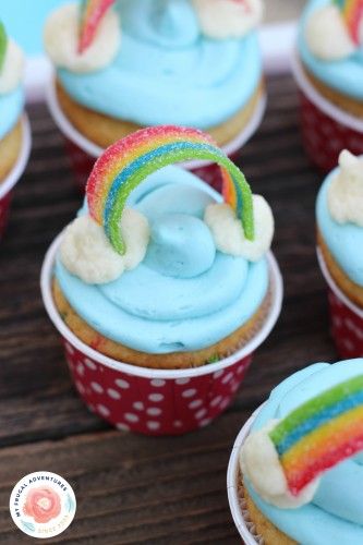 Easy Rainbow Cupcakes