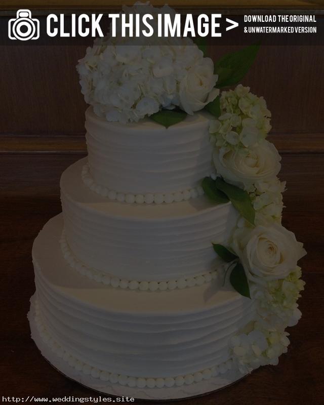 Elegant Wedding Cake Design