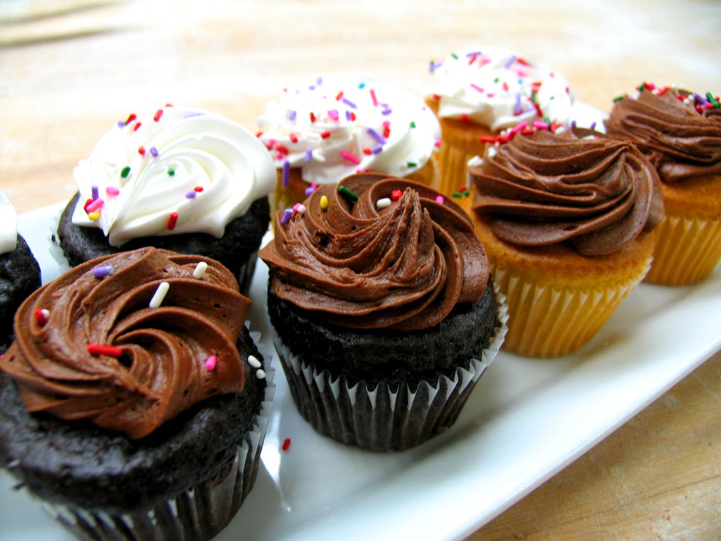 Fancy Iced Cupcakes Fancy Iced Cupcakes