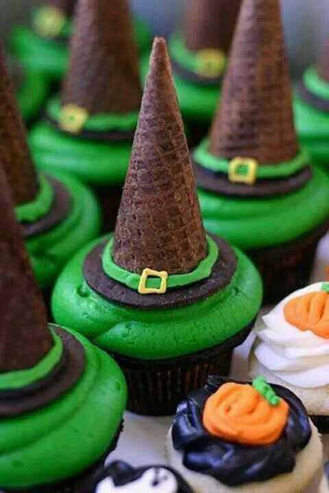 Halloween Treats Witches Hat Cupcakes