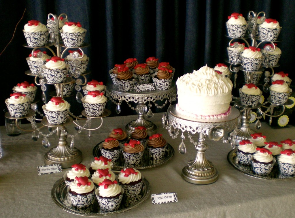 Halloween Wedding Cake and Cupcakes