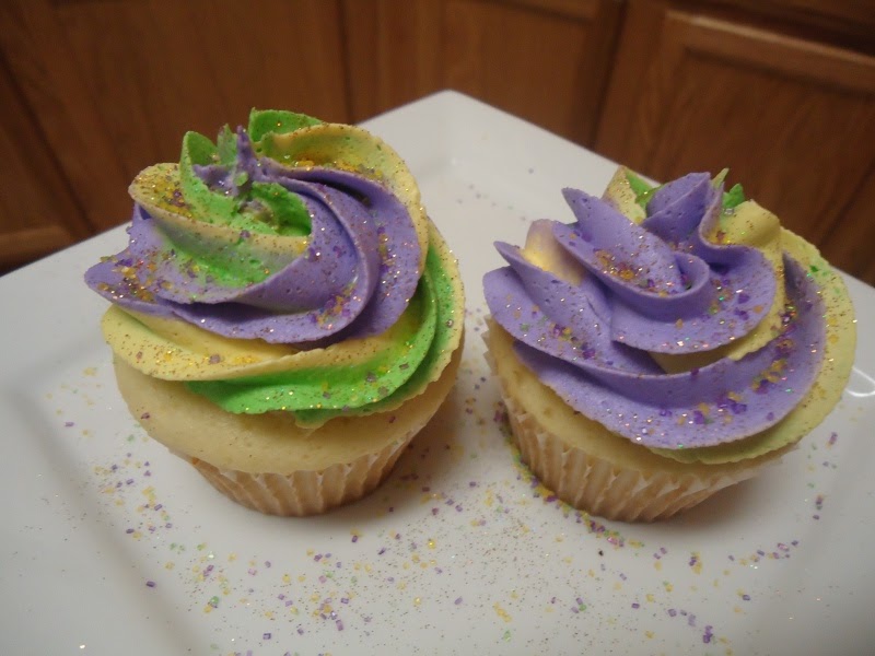 Mardi Gras King Cake Cupcakes