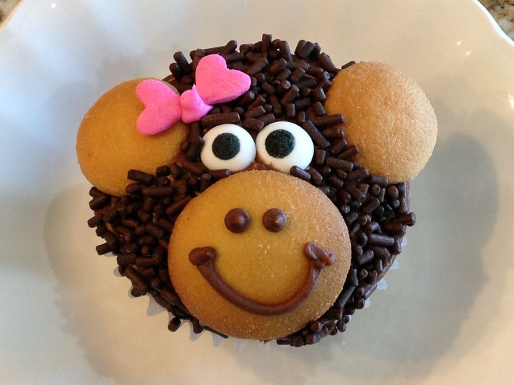 Monkey Cupcake Cake