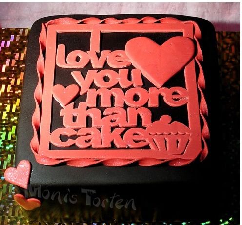 5 Photos of Dark Chocolate Valentine Cakes