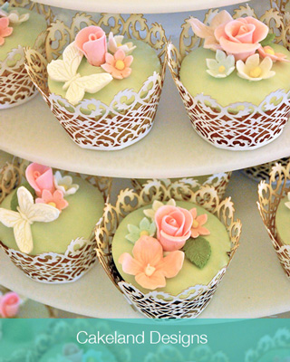 Wedding Cupcakes with Fondant Flowers