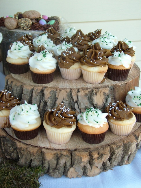 12 Photos of Woodland Theme Baby Shower Cupcakes