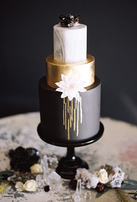Black and White Gold Wedding Cake Black and White Gold Wedding Cake