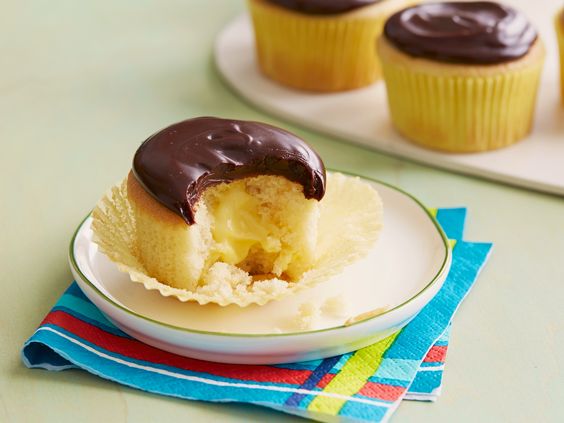 Boston Creme Cupcakes Recipe