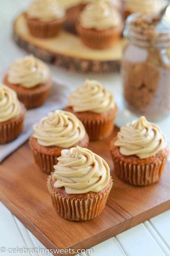Brown Sugar Carrot Cake Cupcakes with Frosting Brown Sugar Carrot Cake Cupcakes with Frosting