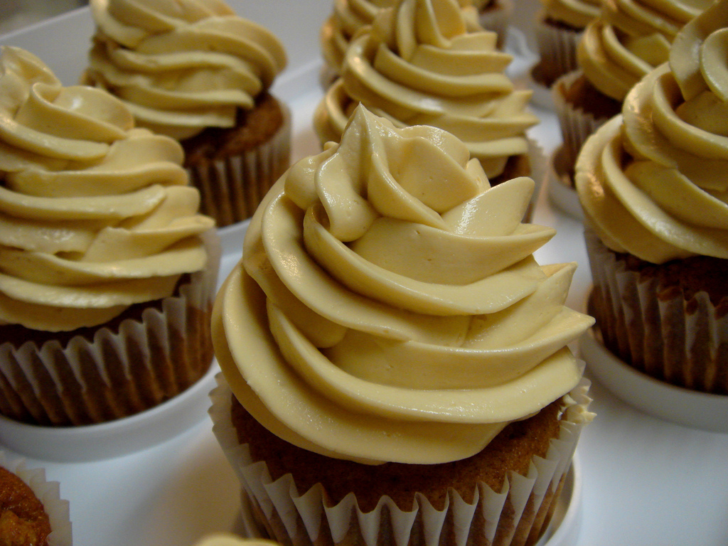 Brown Sugar Cupcakes with Frosting Brown Sugar Cupcakes with Frosting