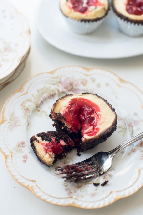 Brownie Cherry Cheesecake Cupcakes