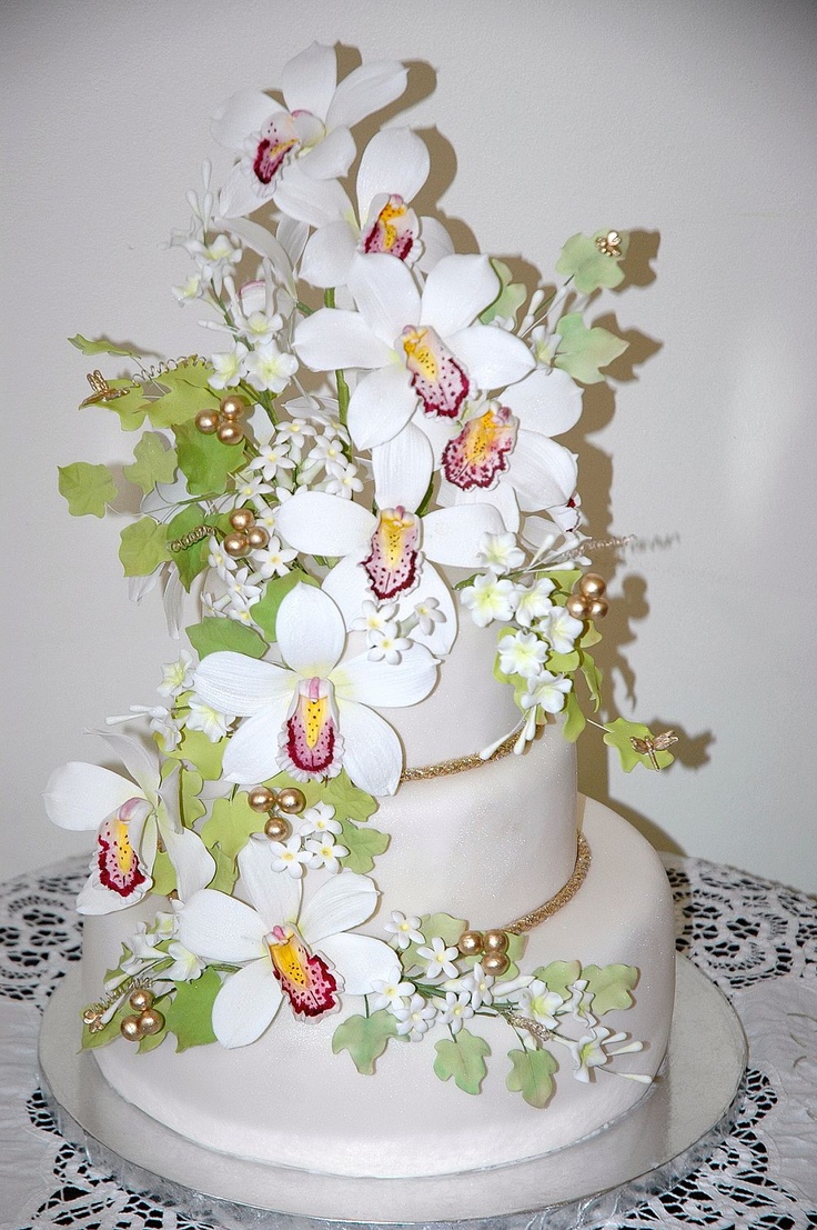 Cake with Gumpaste Flowers