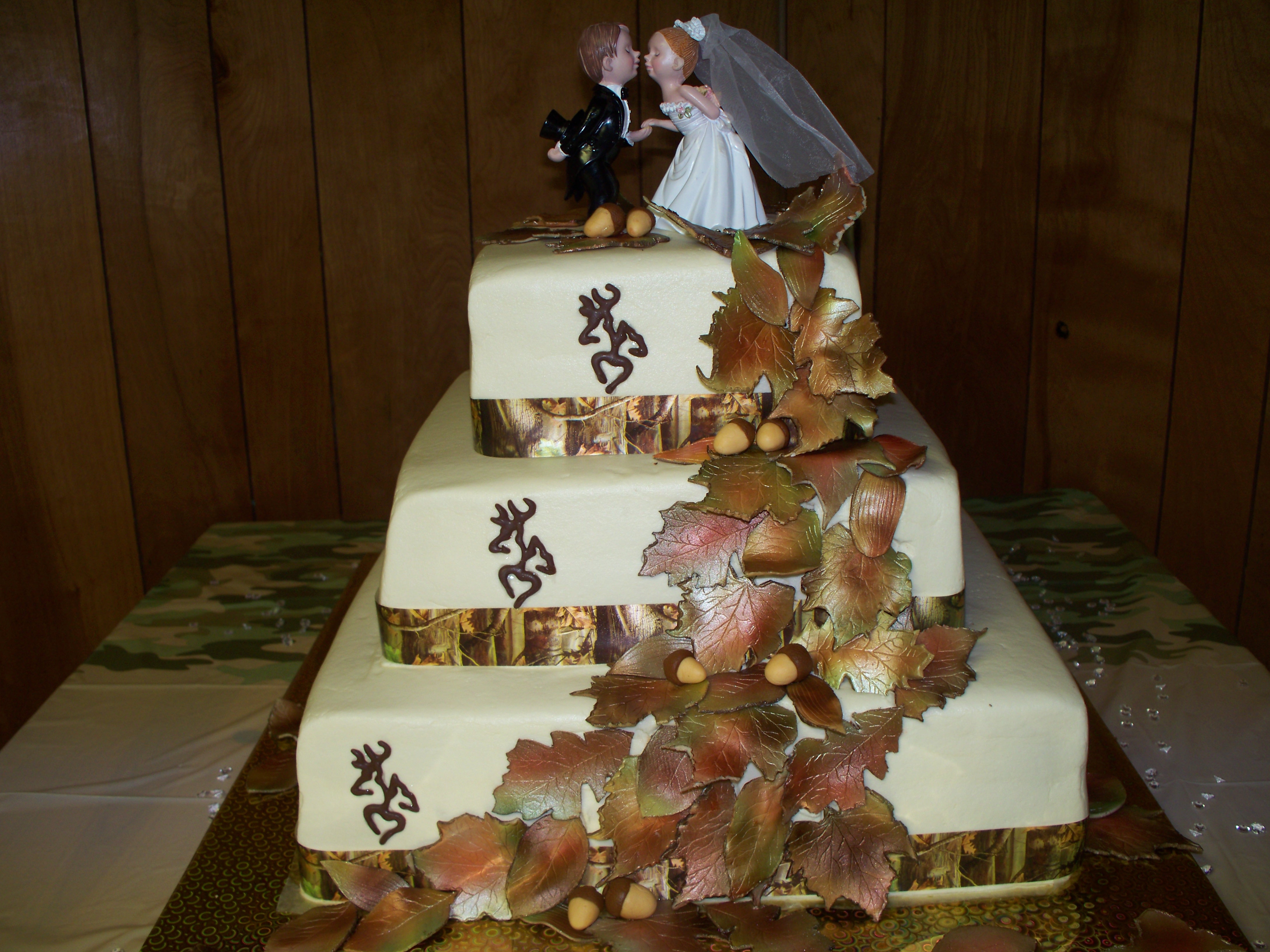 Camo Wedding Cake