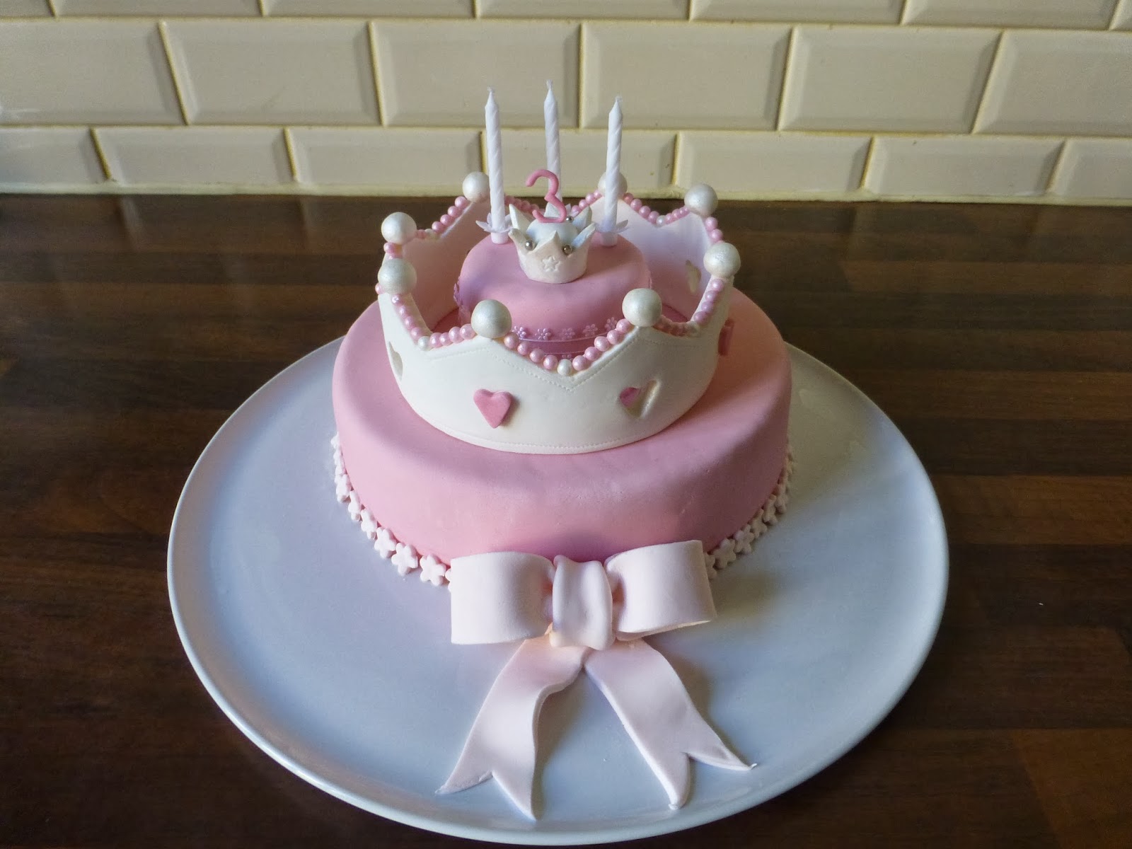 Crown with Pink Fondant Cakes