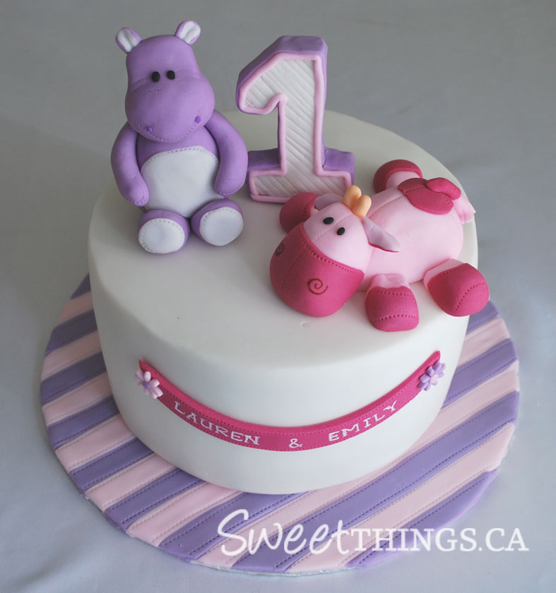 Cute 1st Birthday Cake Idea