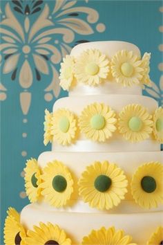 Daisy and Sunflower Wedding Cake