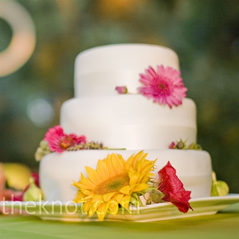 Daisy and Sunflower Wedding Cake