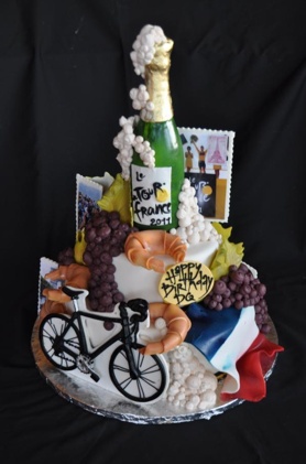 De Birthday Tour Cake France-themed