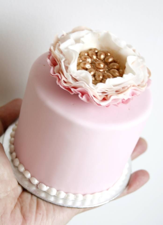 Elegant Mini Cake Elegant Mini Cake